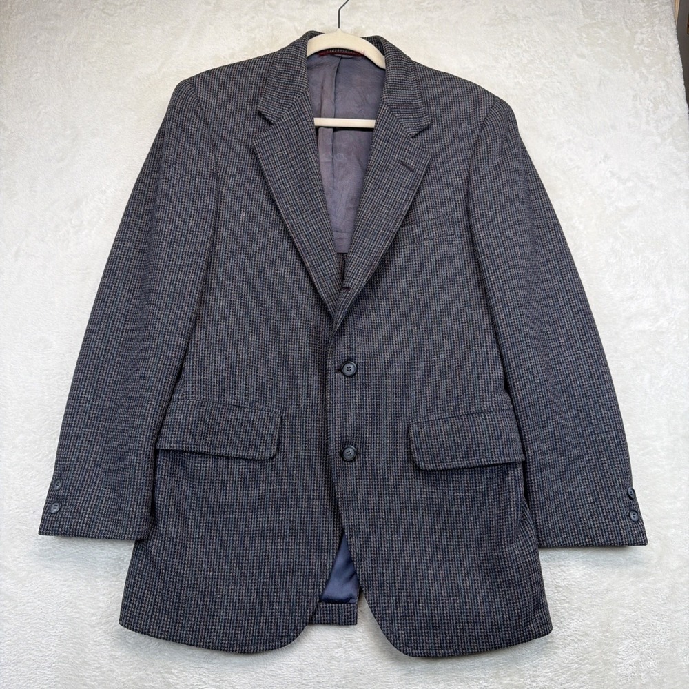 Jos A Bank Men's Gray Shetland Wool Herringbone Tweed Blazer Sport Coat 3 Button